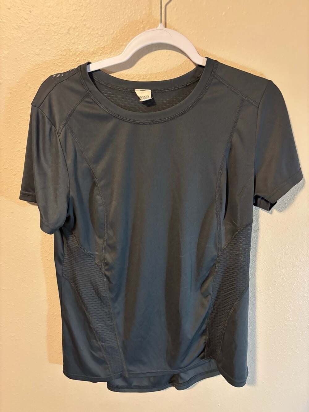 Danskin Now Athletic Shirt Size L (12-14) Grey Stone